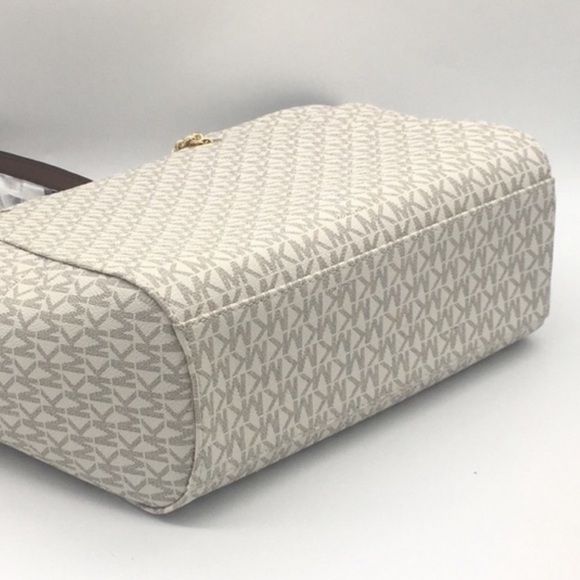 MICHAEL KORS LG CHAIN SHOULDER TOTE VANILLA - Picture 4 of 16